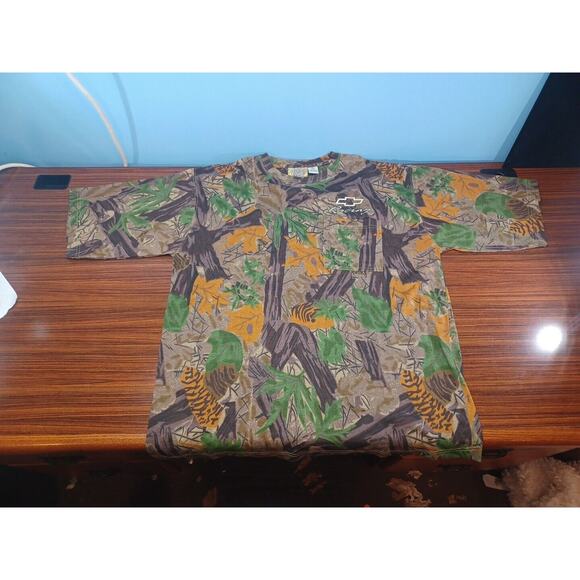 Boggy Creek Apparel Chevrolet Camo T-shirt Size Medium Racing Hunting Leaves - Picture 6 of 7